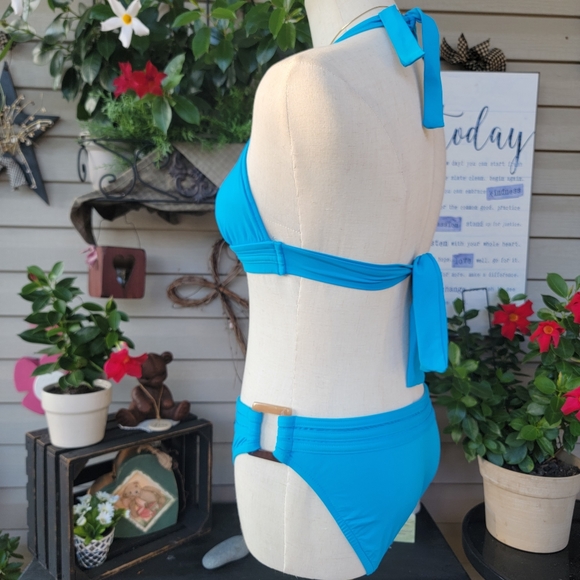 V M ♡ NWOT Absolutely Gorgeous 2pc Cerulean Blue Halter Bikini Swimsuit S - Picture 6 of 17